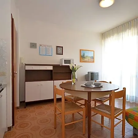 Adorable Flat 350m From The 비비오네